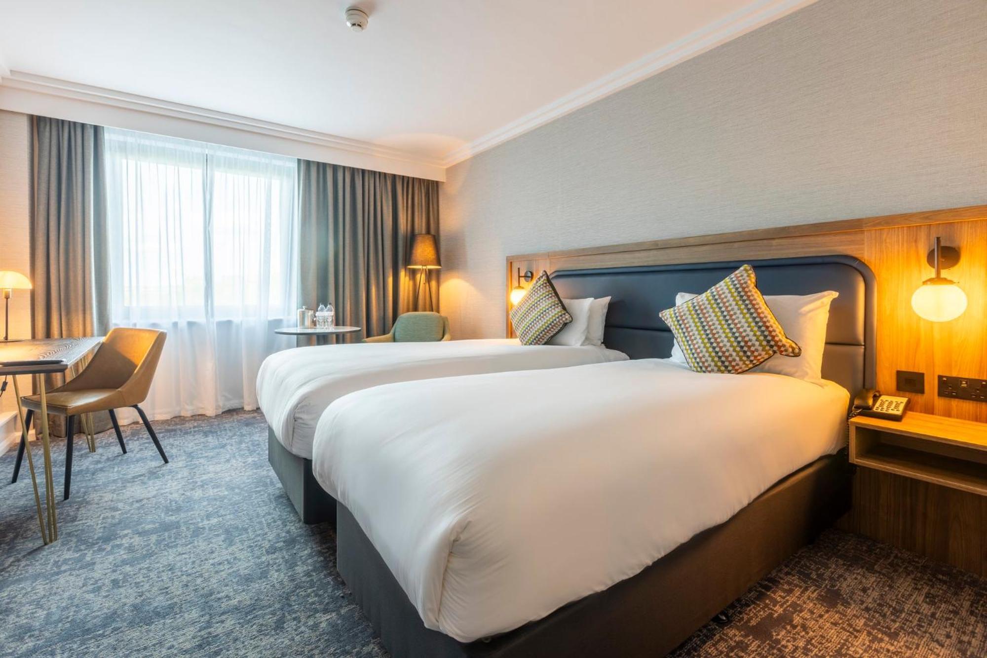 Crowne Plaza Birmingham Nec By Ihg Hotel Bickenhill Exterior foto